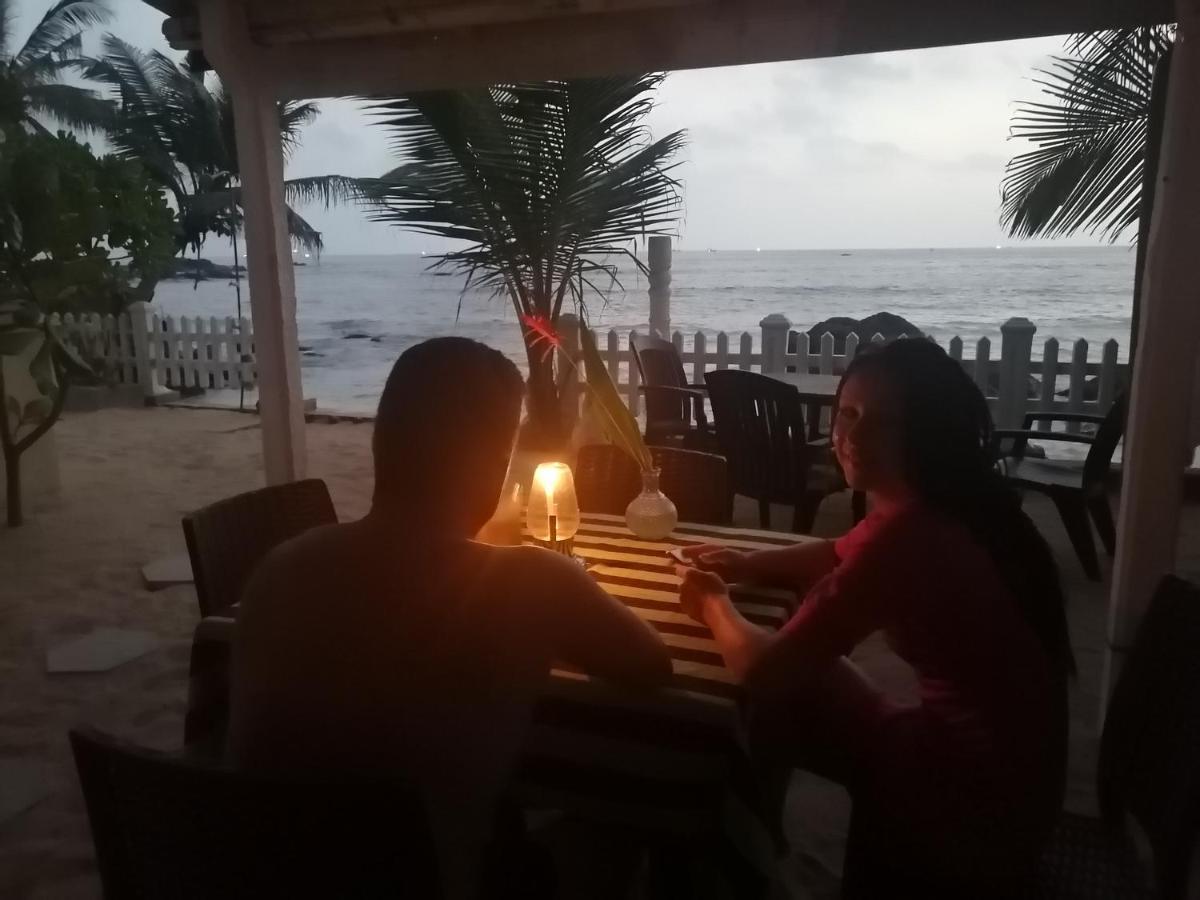 Happy Beach Villa Resort Унаватуна Экстерьер фото