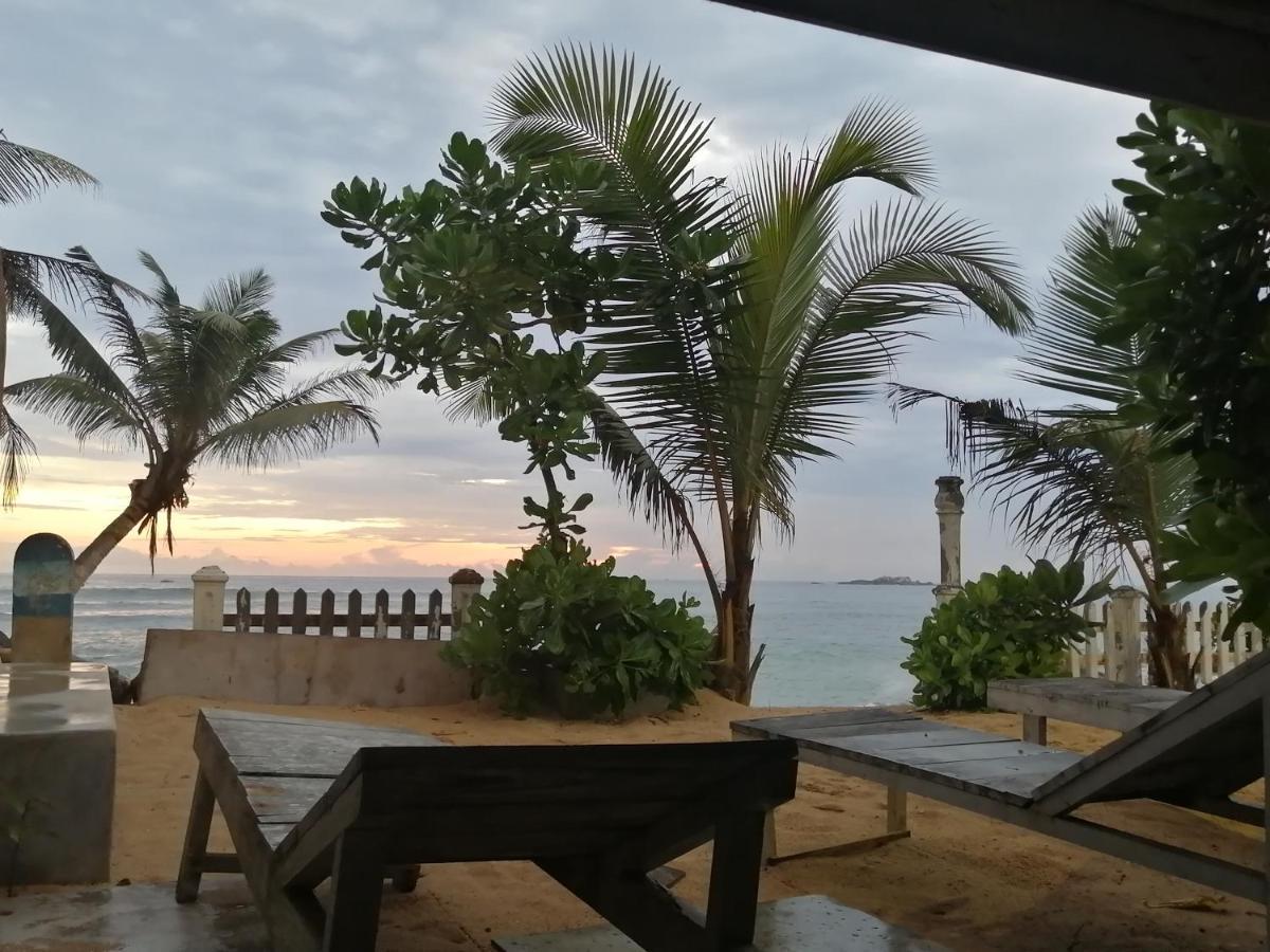 Happy Beach Villa Resort Унаватуна Экстерьер фото